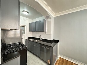 1363 W Estes Ave in Chicago, IL - Building Photo - Building Photo