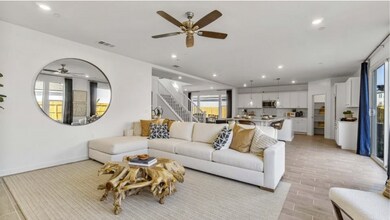 1184 Atlantica Dr S in Madera, CA - Building Photo - Building Photo