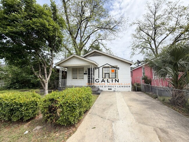 property at 3206 Caithness St