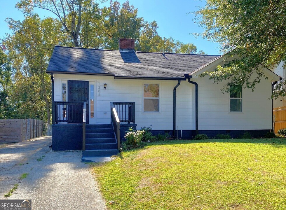 1384 Allegheny St SW in Atlanta, GA - Building Photo