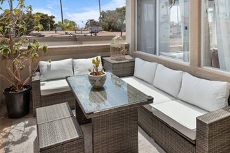 212 N Catalina Ave in Redondo Beach, CA - Building Photo - Building Photo