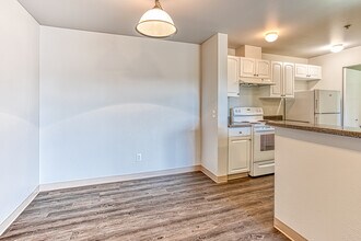 Portofino Apartments in Federal Way, WA - Foto de edificio - Interior Photo