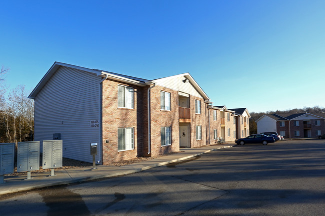 Oak Ridge Apartments in Desoto, MO - Foto de edificio - Building Photo