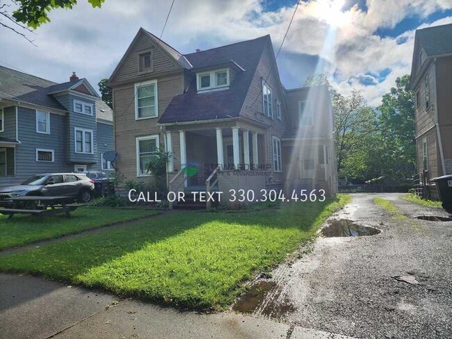 147 Rhodes Ave in Akron, OH - Building Photo - Building Photo