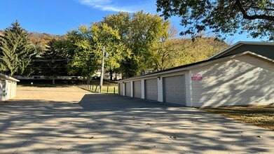 Cliffside Apartments in La crosse, WI - Building Photo - Building Photo