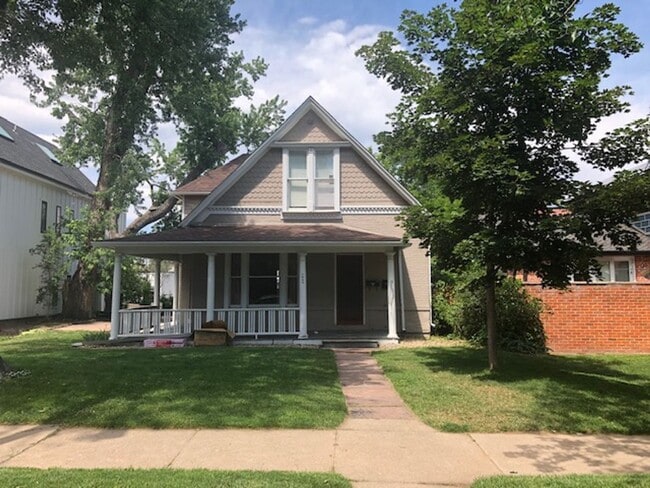 property at 1865 S Washington St