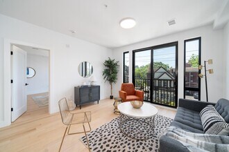 10 Brinkerhoff St in Jersey City, NJ - Building Photo - Building Photo