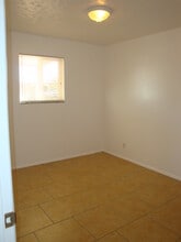 510 N Ironwood Dr, Unit #1 in Apache Junction, AZ - Building Photo - Building Photo