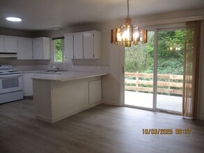 821 Val Vista Dr in Montesano, WA - Building Photo - Building Photo