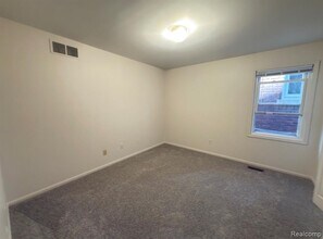 846 Beaconsfield Ave in Grosse Pointe Park, MI - Building Photo - Building Photo