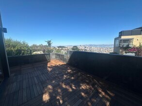 304 Twin Peaks Blvd in San Francisco, CA - Building Photo - Building Photo