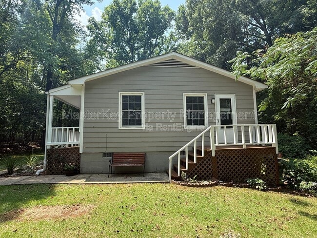 345 Byrum St in Cary, NC - Building Photo - Building Photo