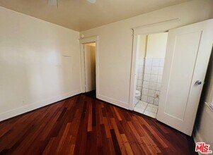 1557 W 29th St in Los Angeles, CA - Building Photo - Building Photo