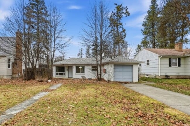 1307 E Thurston Ave in Spokane, WA - Foto de edificio - Building Photo