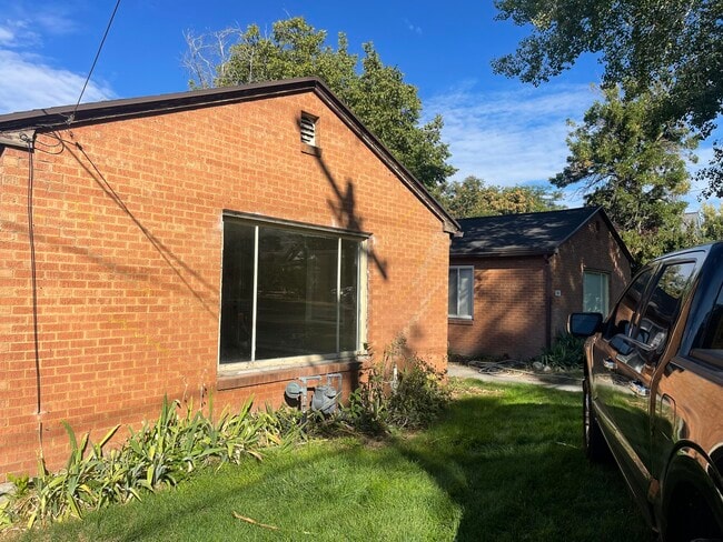 246 S 100 E, Unit 2 PG in Pleasant Grove, UT - Building Photo - Building Photo