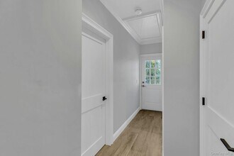 156 W Broadway in Port Jefferson, NY - Building Photo - Building Photo