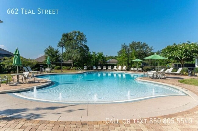 662 Teal St in Crestview, FL - Building Photo - Building Photo