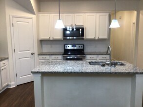 16 Cherry St in Savannah, GA - Building Photo - Building Photo