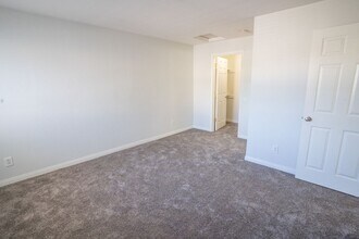 3580 Sunset Ln in San Diego, CA - Building Photo - Building Photo