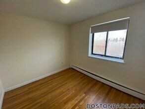 122 Dustin St in Boston, MA - Building Photo - Building Photo