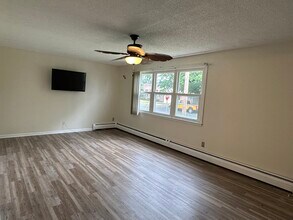 226 Welton St, Unit 228-First Floor in Hamden, CT - Building Photo - Building Photo
