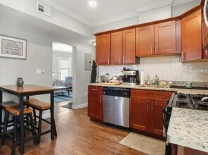 47 Beech Glen St, Unit 2 in Boston, MA - Building Photo - Building Photo