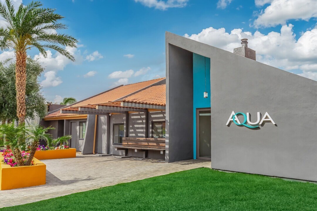 Aqua Apartments in Tempe, AZ - Foto de edificio