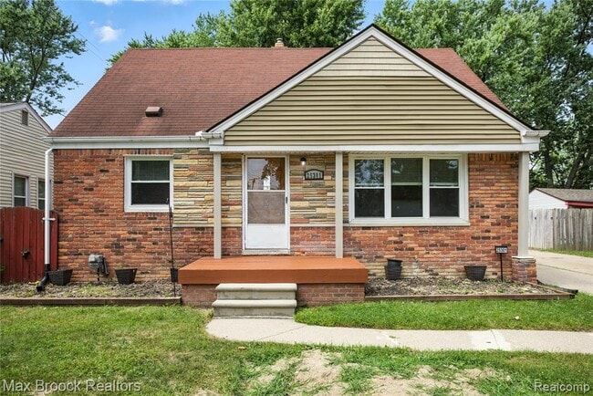 25301 Ford St in Roseville, MI - Building Photo - Building Photo