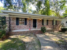 2506 Waldemar Ln in Tallahassee, FL - Building Photo