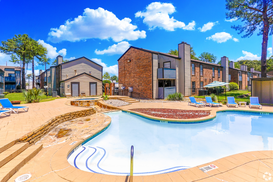 Westridge Apartments in Texarkana, TX - Building Photo