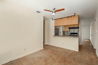 6709 Tampa Cove in Austin, TX - Building Photo - Building Photo