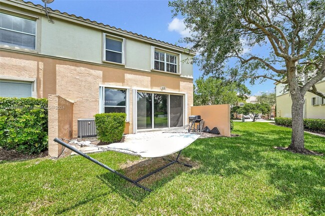 4705 SW 164th Ave in Miramar, FL - Building Photo - Building Photo