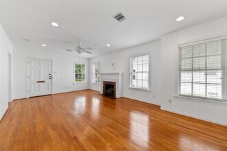 2302 Shakespeare St in Houston, TX - Building Photo - Building Photo