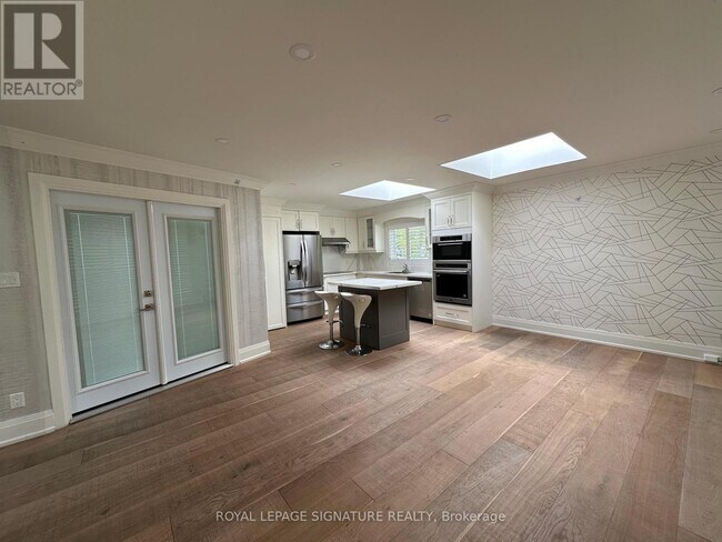 136 Wye Valley Rd in Toronto, ON - Building Photo - Building Photo