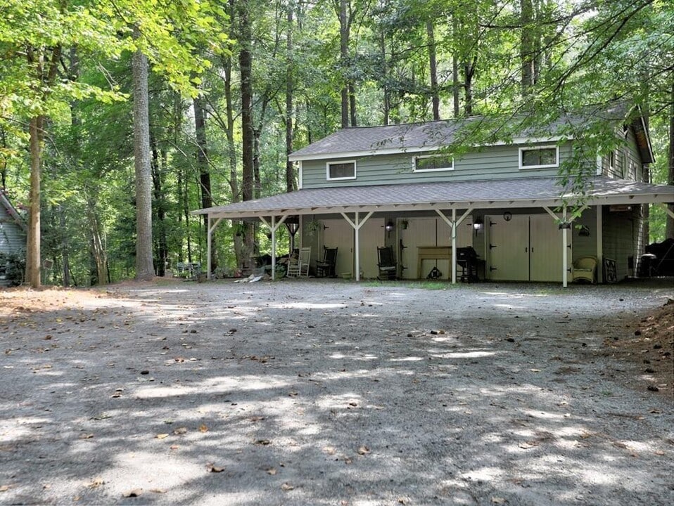 588 Dogwood Lake Trail in Alpharetta, GA - Building Photo