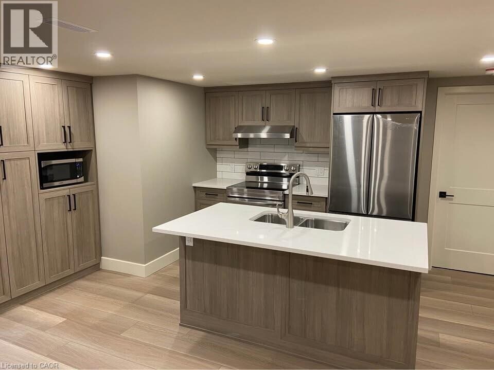 56 Woolwich St N in Breslau, ON - Building Photo