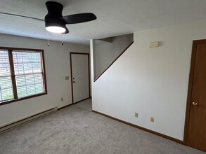 1520 Hawk Cir in Troy, OH - Building Photo - Building Photo