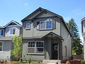 712 NE 138th Pl in Vancouver, WA - Building Photo