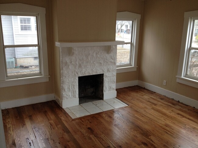 property at 1221 Lischey Ave