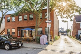 12 Snider Ave in Toronto, ON - Building Photo - Building Photo
