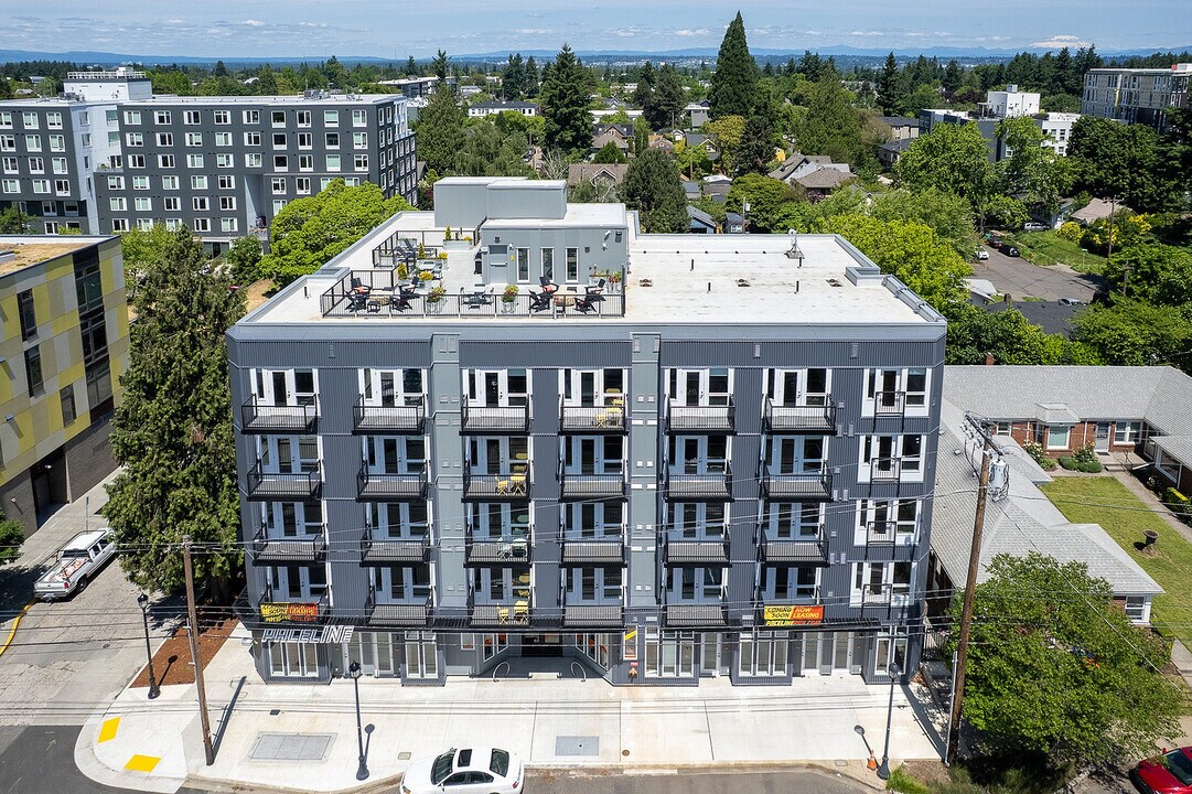 Paceline in Portland, OR - Building Photo
