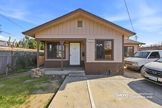 26786 Clarkford St in Hayward, CA - Foto de edificio - Building Photo