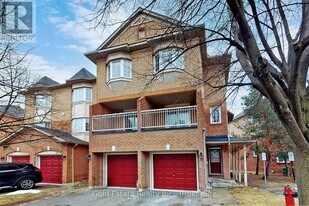 6950 Tenth Line W in Mississauga, ON - Building Photo