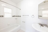 Fourth Street Apartments in Santa Monica, CA - Building Photo - Building Photo