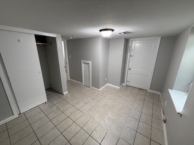 811 Pierre St in Manhattan, KS - Building Photo - Building Photo