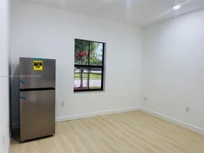 11510 SW 240th Terrace in Homestead, FL - Building Photo - Building Photo