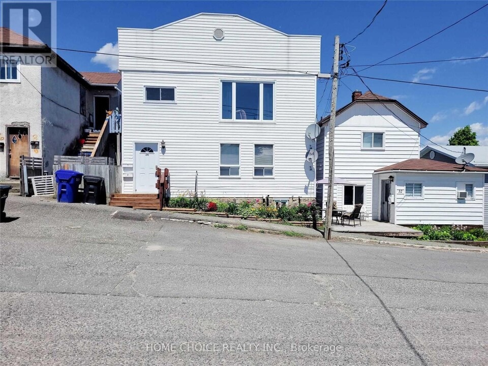 34-34 Kirkpatrick St in Kirkland Lake, ON - Building Photo