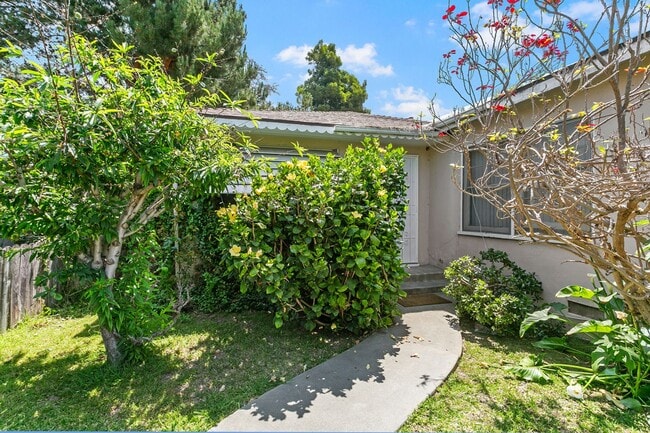 property at 709 S Ross St