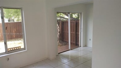 8382 SW 152nd Ave Cir in Miami, FL - Building Photo - Building Photo