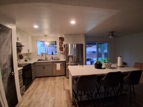 346 NW Dory Dr in Oak Harbor, WA - Building Photo - Building Photo